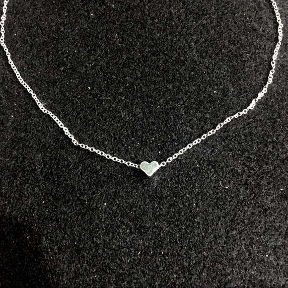 NWT Dainty Heart Silver Toned Necklace Jewelry - Picture 4 of 5